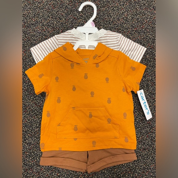 Carters 3 piece boys 9 months outfit - Picture 2 of 3